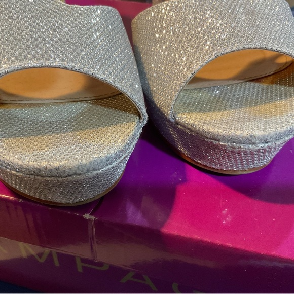 Rampage Candelas Silver Gilt Platform Wedge Shoes Size 8.5 - Picture 13 of 13